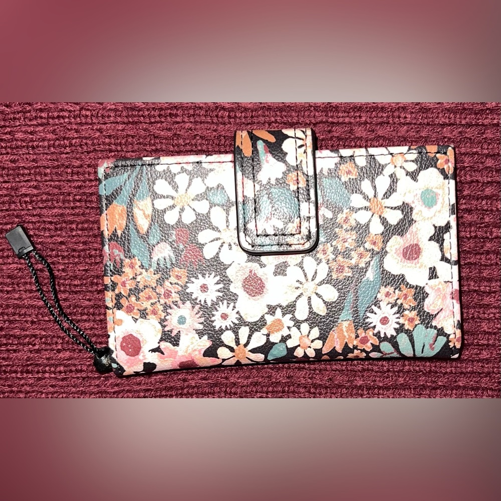 Flowered wallet